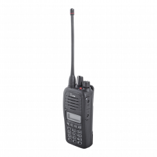 Radio portátil analógico en rango de frecuencia de 400-470 MHz,con pantalla y teclado DTMF, 128 canales, 4 W de potencia de RF. Incluye Incluye Batería, antena, cargador y clip